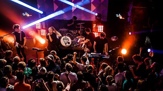Claire live 2014